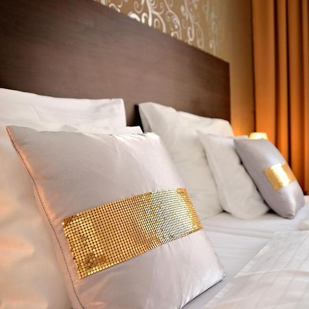 Hotel Atrium Пардубіце Екстер'єр фото